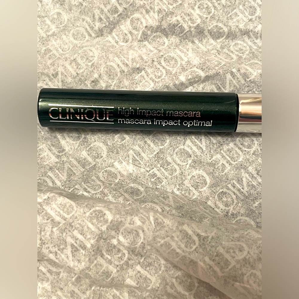 NWT Clinique High Impact Mascara in Black. Full size.